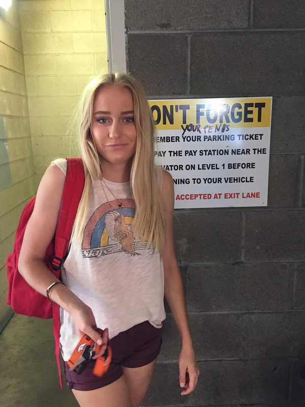 Hey, don't forget your penis. I miss @sydney_alexis3. She's a real one.