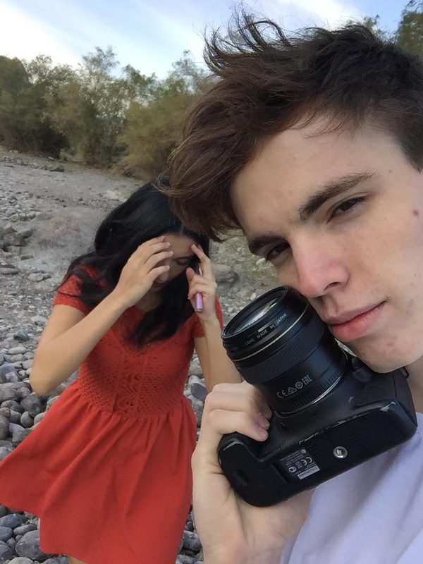 i've been sick all day but oh yeah I did Geneva's senior photos last weekend